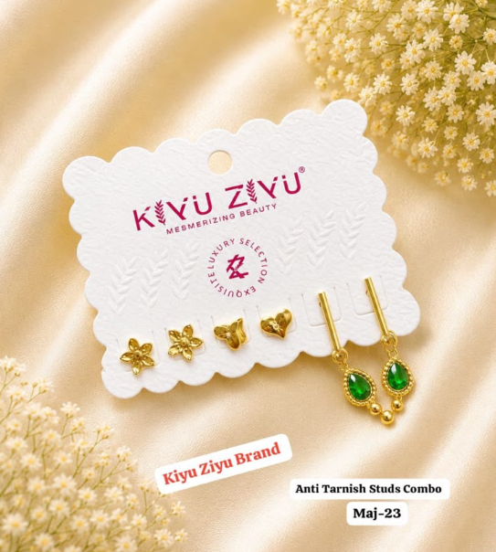 Emerald Bloom Gold-Plated Stud Earrings Set